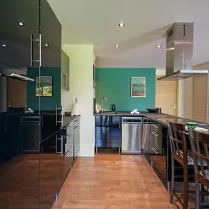 https://le-poisson-vert-appartement-6-personnes-200m-de-la.hotels-rhonealpes.com